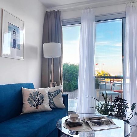 Spacious Three-Bedroom Apartment With Sea View A4 Лапитос Екстериор снимка