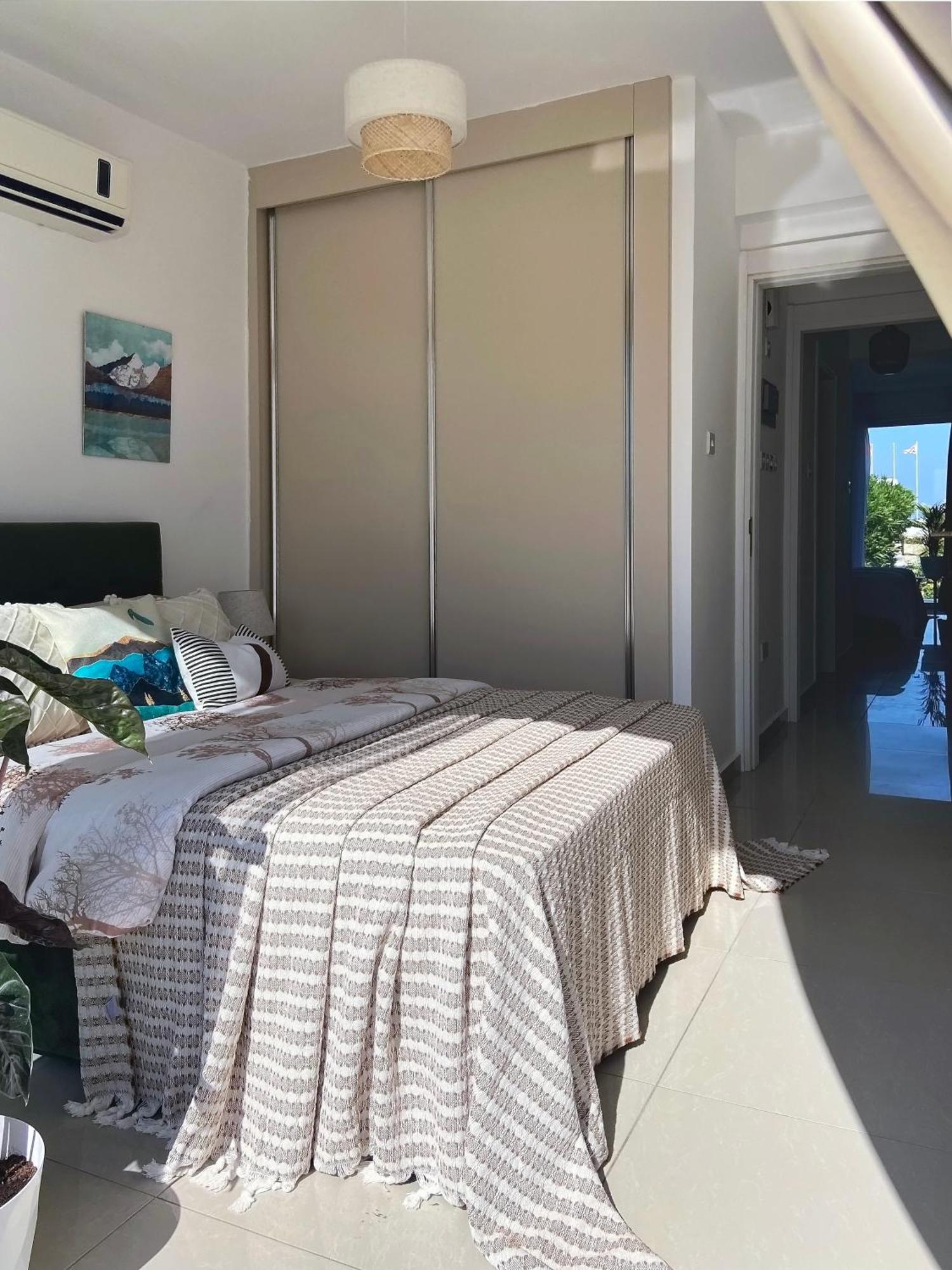 Spacious Three-Bedroom Apartment With Sea View A4 Лапитос Екстериор снимка