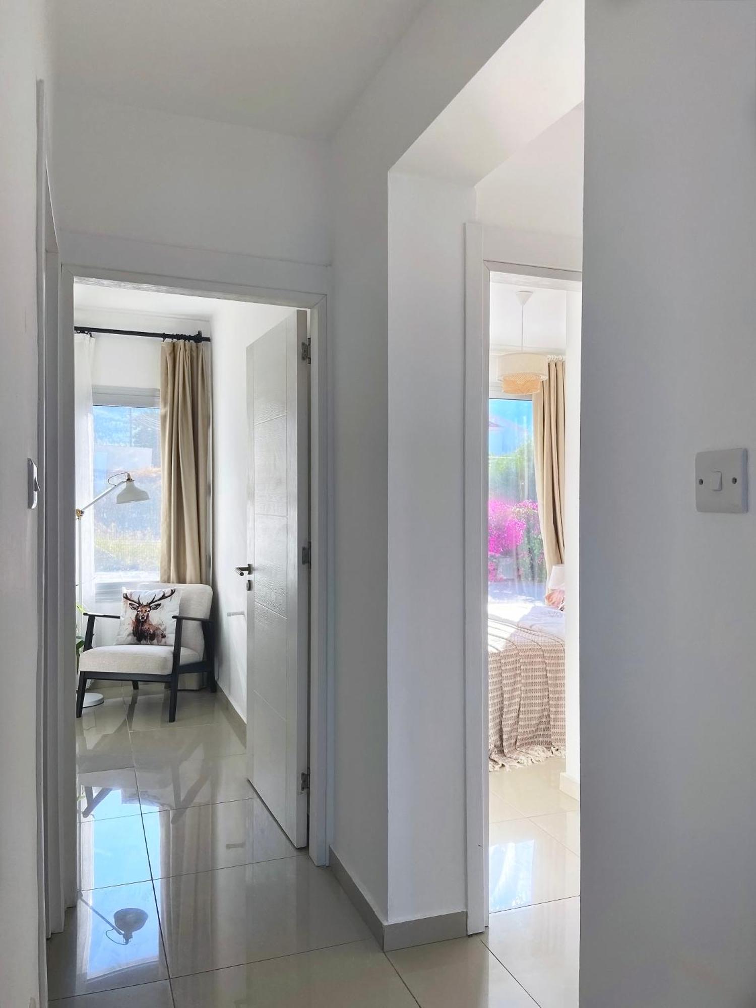 Spacious Three-Bedroom Apartment With Sea View A4 Лапитос Екстериор снимка
